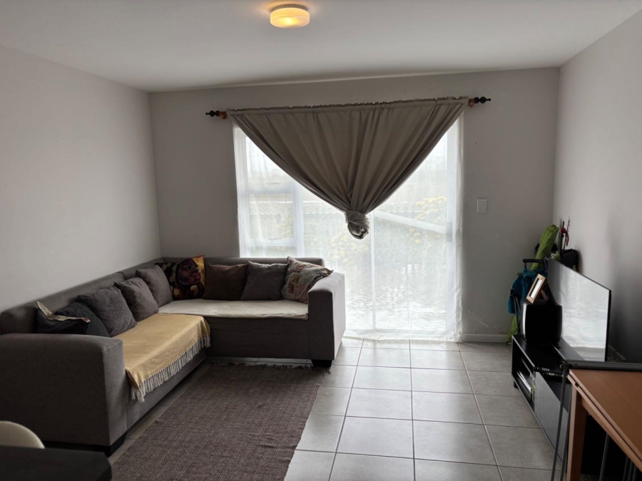 2 Bedroom Property for Sale in Eersterivier Western Cape